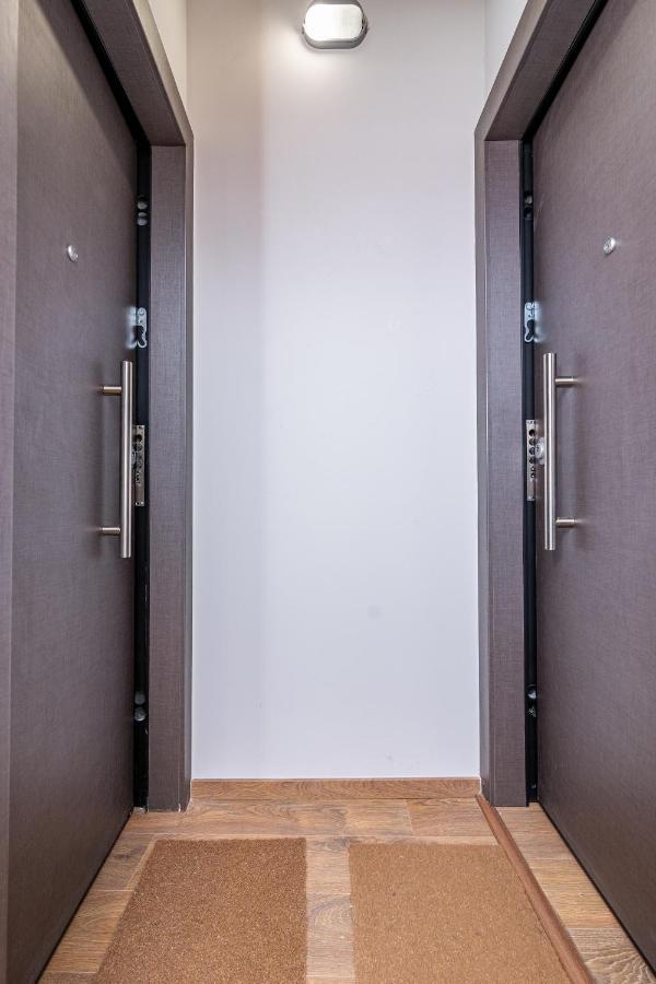 Luxury Downtown Apartment Α1 เทสซาโลนิกิ ภายนอก รูปภาพ